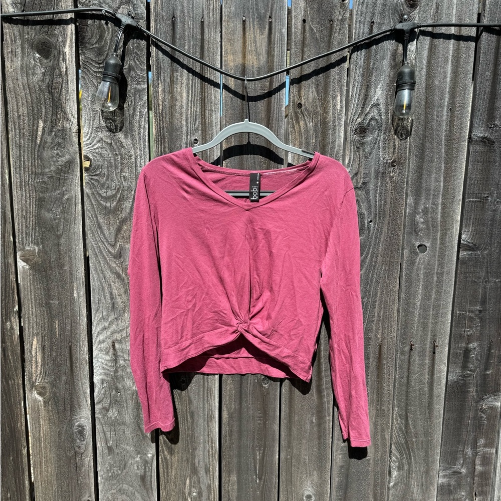 Bobi Los Angeles Pink-Red Twist Front Long Sleeve Athletic Crop Top medium vneck